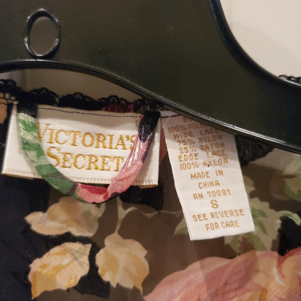 Victoria's Secret Vtg Gold Label Cami/Robe - Picture 5 of 16